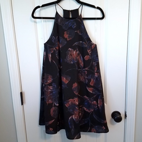 Everly Halter dress - Picture 1 of 4